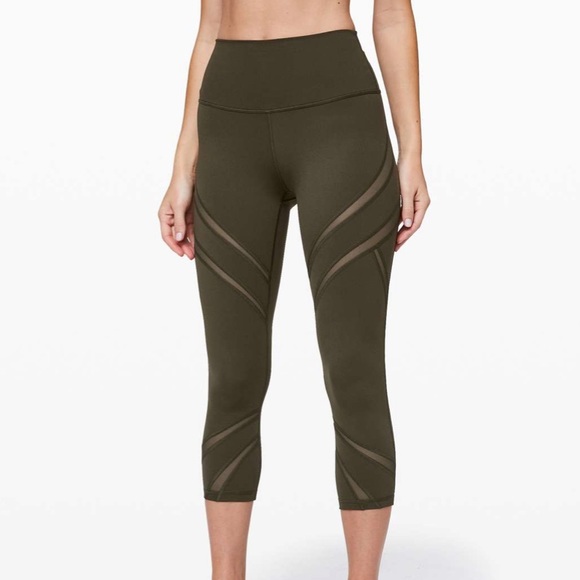 lululemon athletica Pants - Lululemon Wunder Under mesh High-Rise Crop 21"